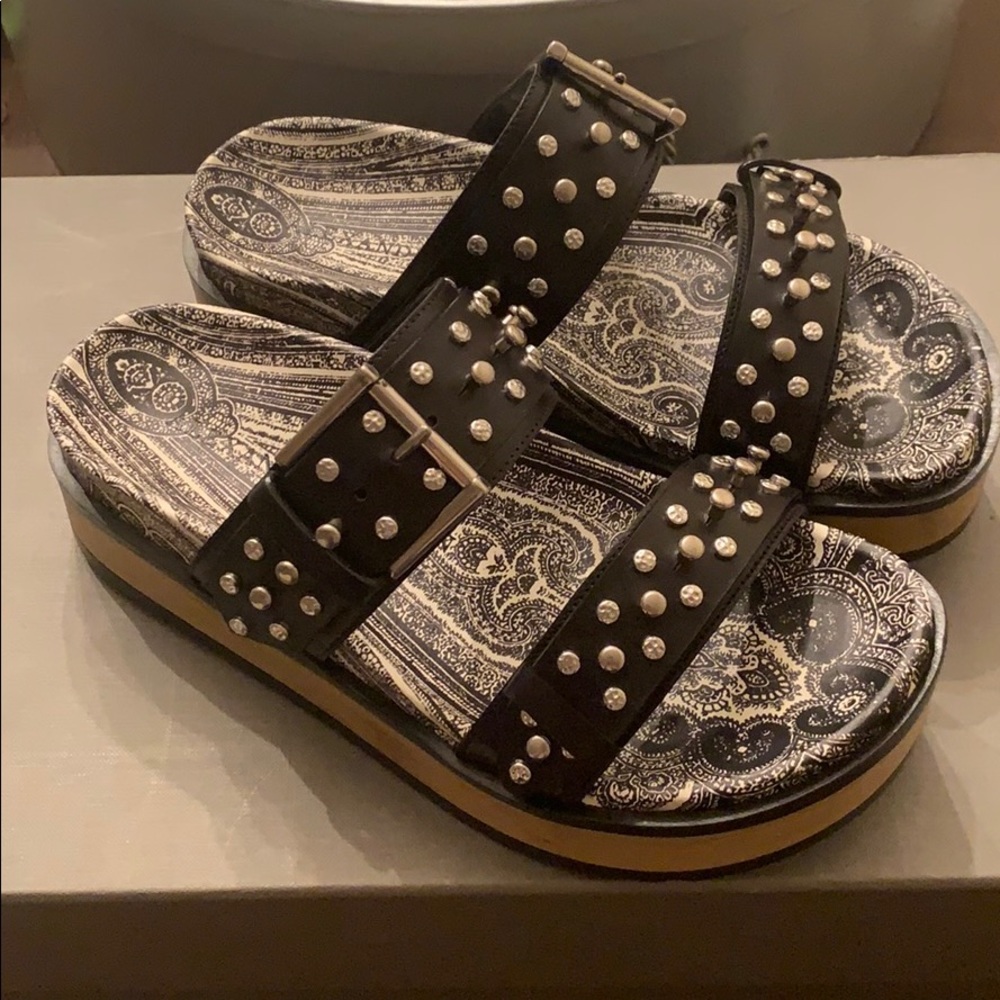Alexander McQueen sandal with box. Bought it here but never wore it.